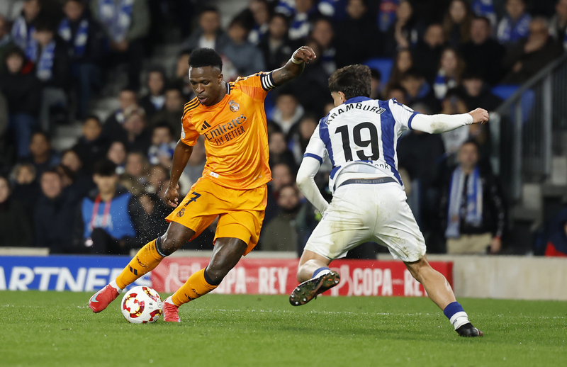 Real Madrid vs Real Sociedad - Kền Kền dần vào from